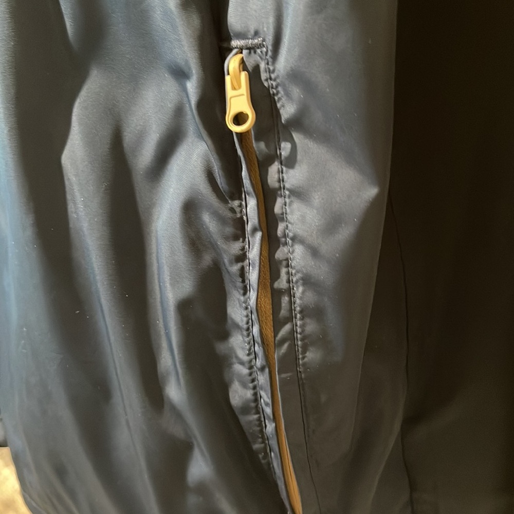 Primitive pullover windbreaker 100% Polyester shell 100% Polyester lining - Picture 5 of 13